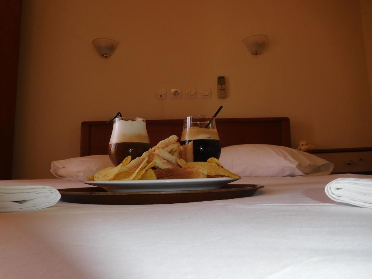 לאוטרה אדיפסאו Efstratios Hotel מראה חיצוני תמונה