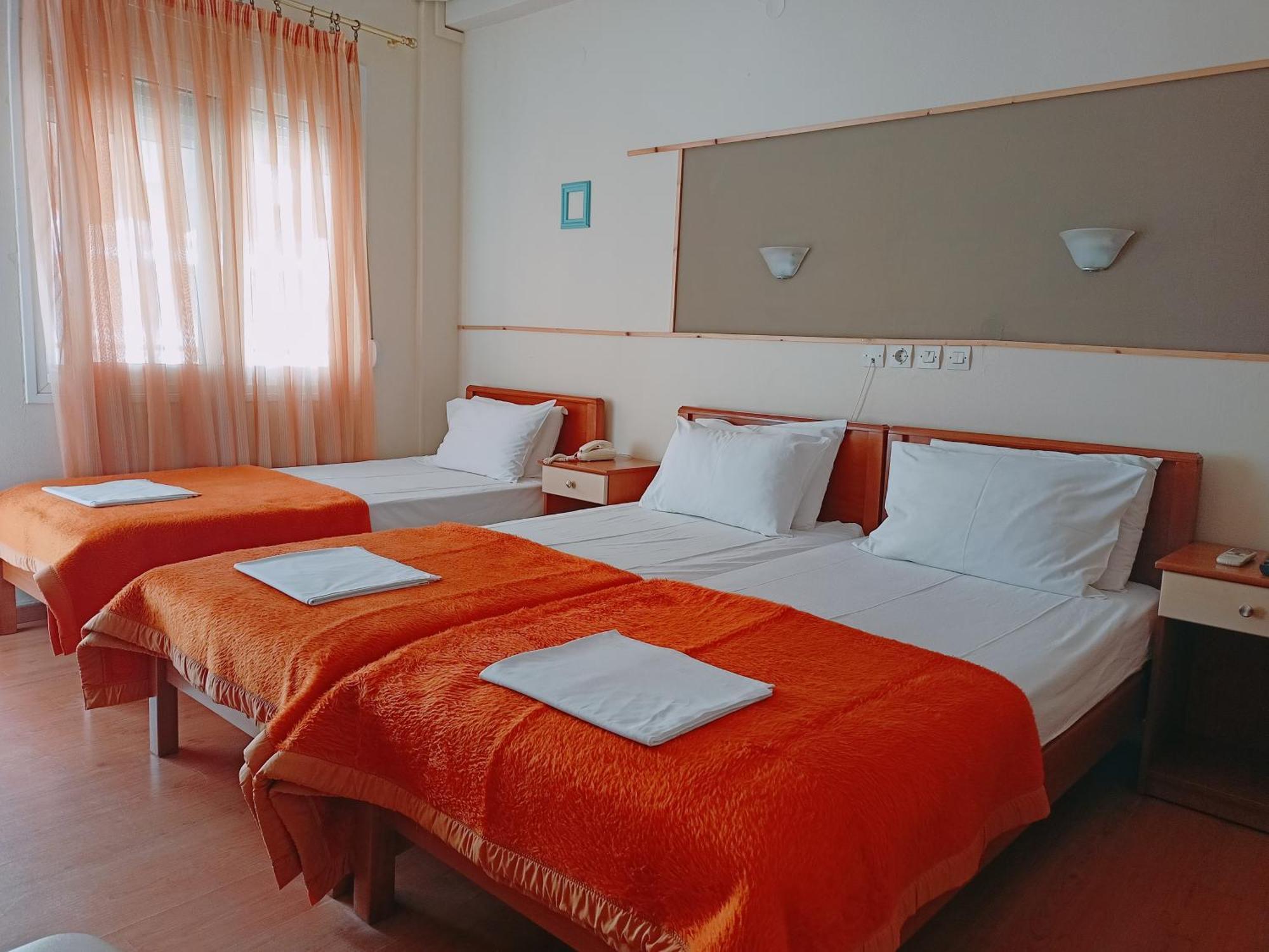 לאוטרה אדיפסאו Efstratios Hotel חדר תמונה