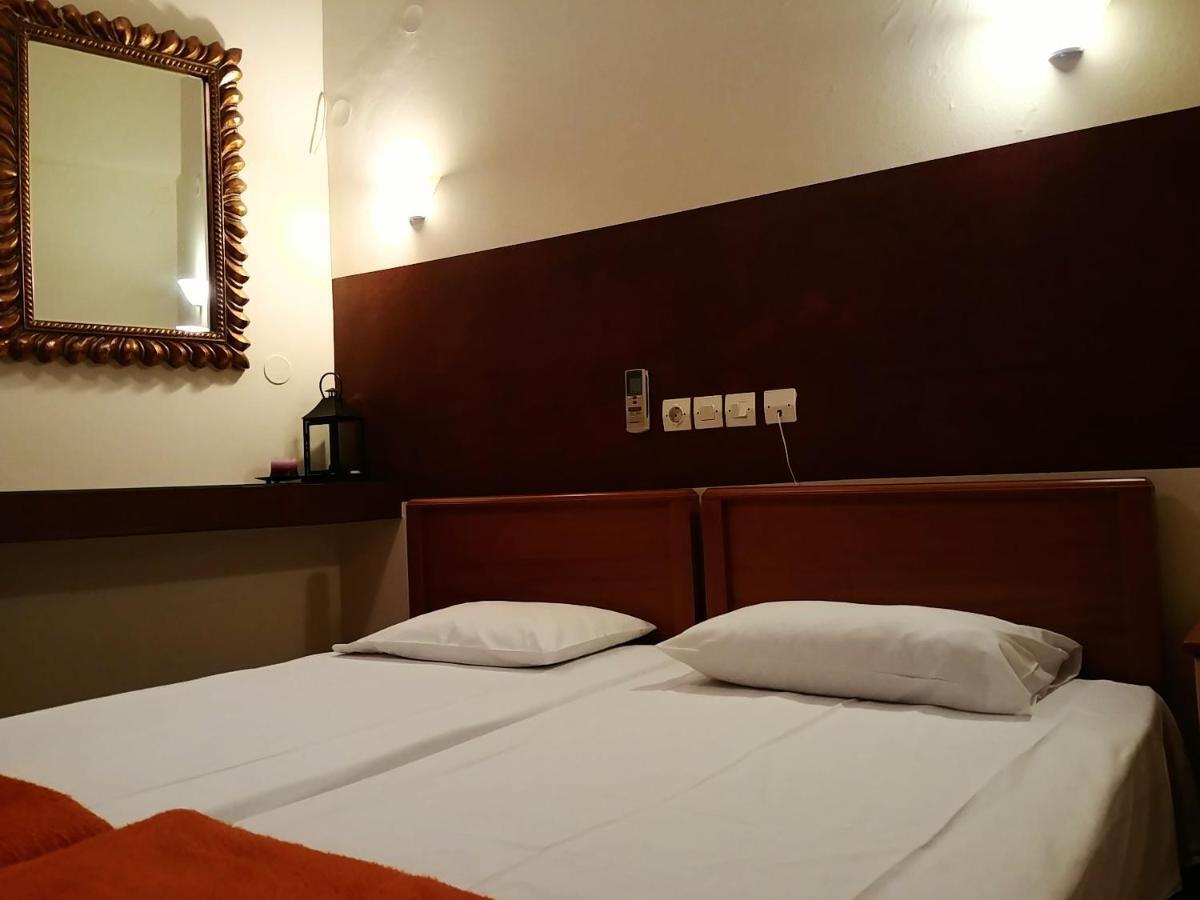 לאוטרה אדיפסאו Efstratios Hotel מראה חיצוני תמונה